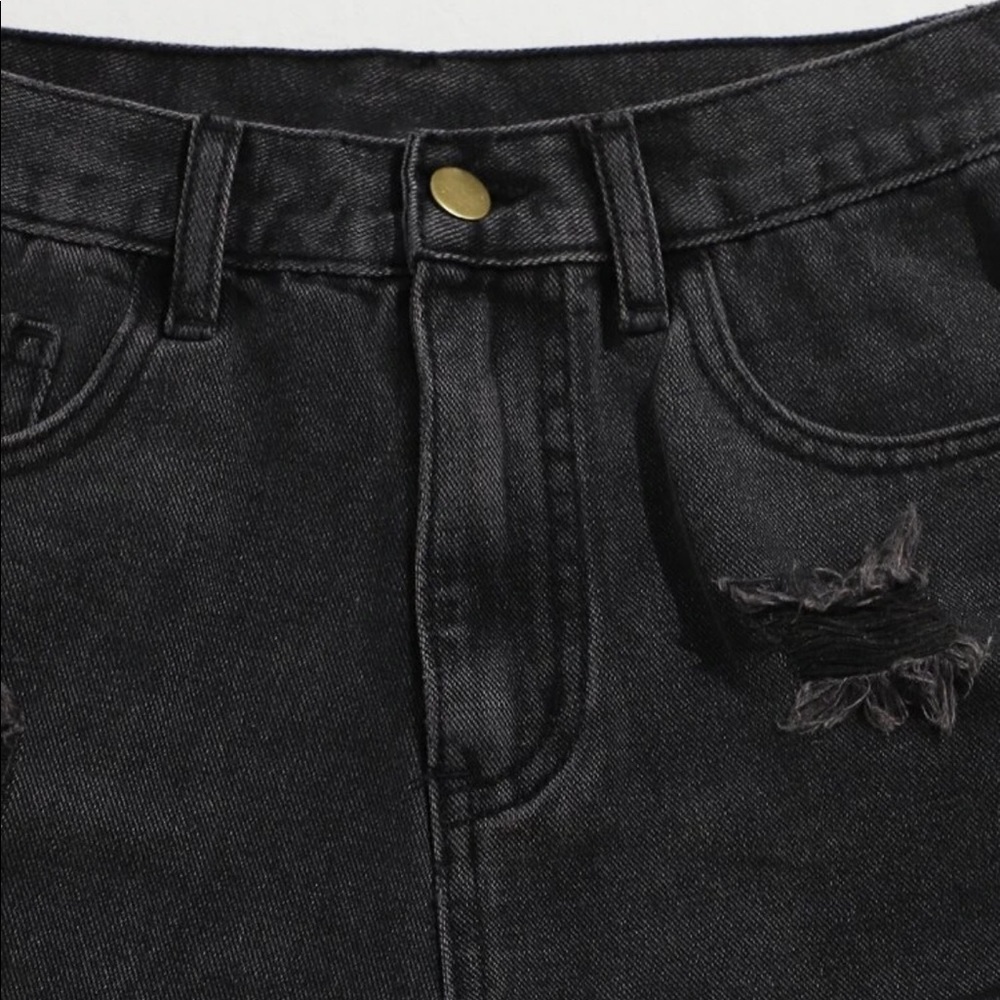 Distressed raw hem ripped denim jean shorts black minimalist - Picture 3 of 4
